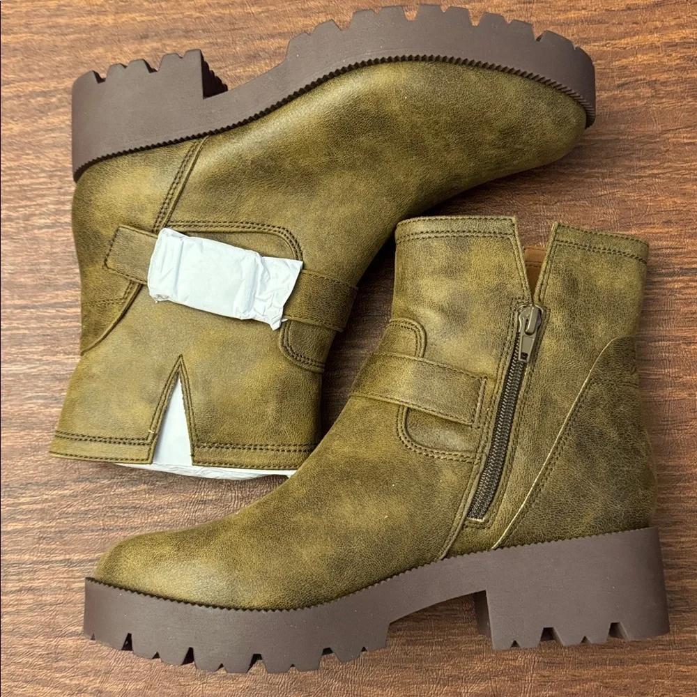 Zodiac Woman's Miller 2 Ankle Boots In Bear Brown Size 8.5 NWOT